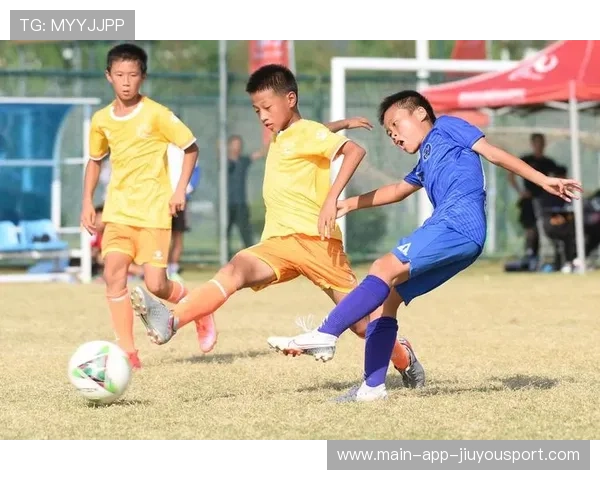 青训如何促进球员技术与心理双重发展，青训是怎么训练的